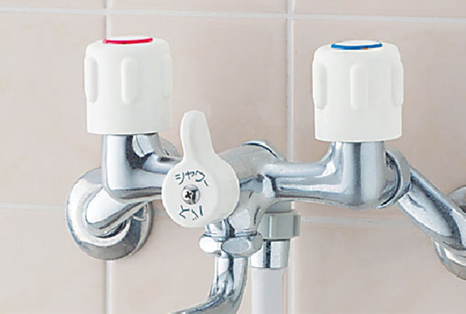 シャワーの切り替えレバーからの水漏れ原因と修理のやり方 | レスキューラボ