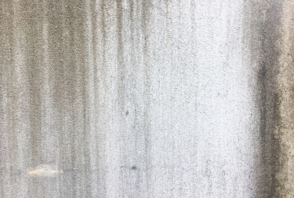 外壁の雨染み 雨だれの除去や防止塗料 コーティングを一挙紹介 レスキューラボ