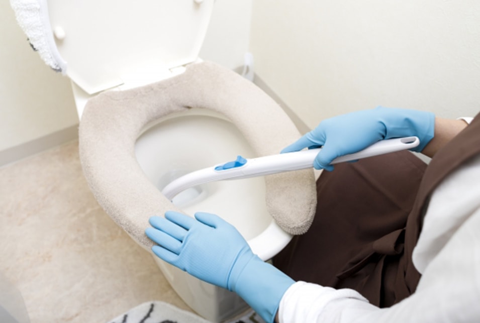 トイレ掃除で頑固な汚れを落とす方法 レスキューラボ